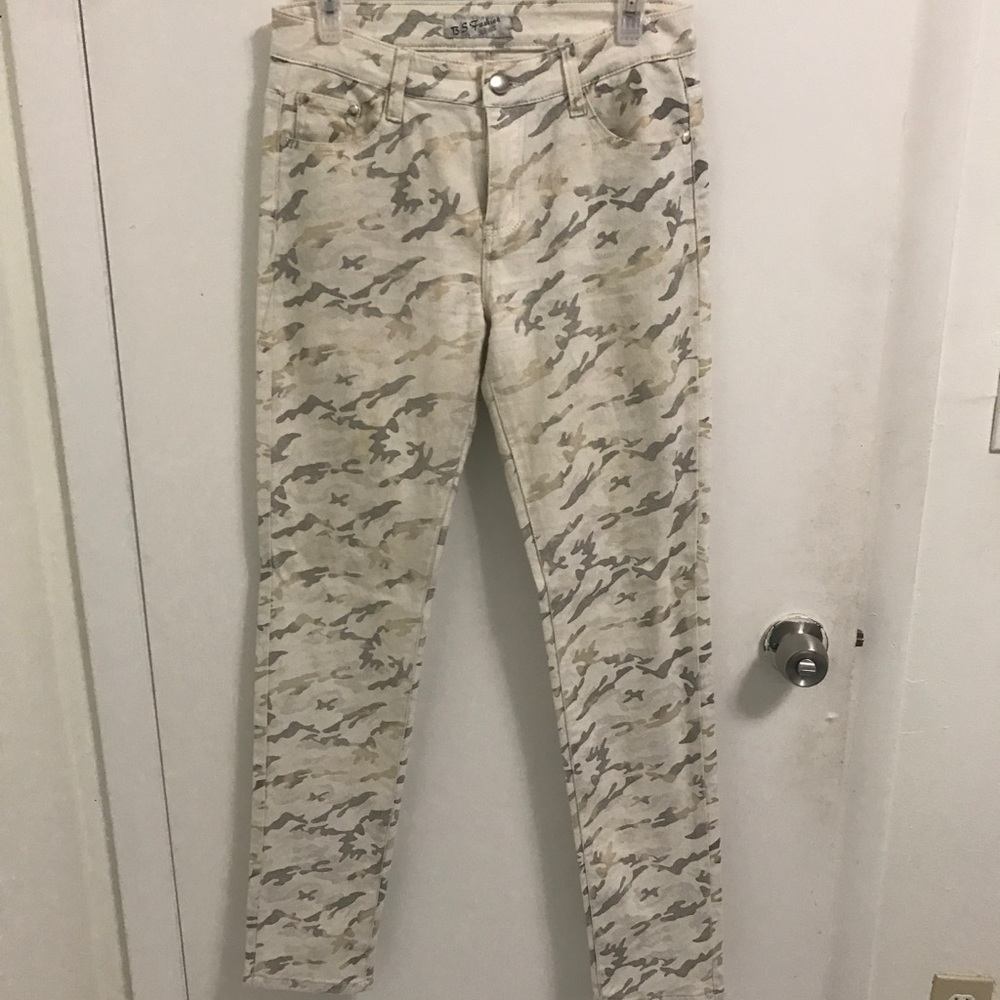 Camo pants